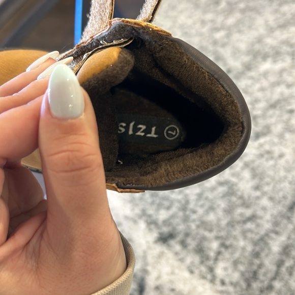 TZJS Kids' Hiking Work Boots for Boys Girls, Waterproof Outdoor Boots. 7 NEW - Picture 9 of 9